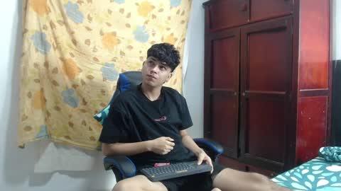 alice online show from June 5, 11:27 am