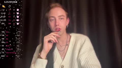 Snapshot of alina_flow chatting on December 2, 12:38 pm Alexa online show from December 2, 12:38 pm