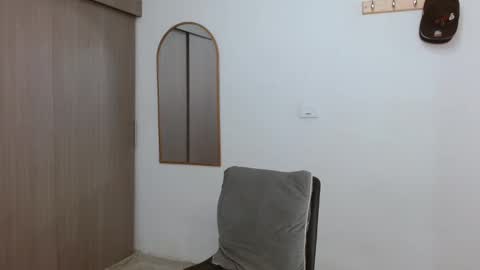 alix online show from March 21, 10:14 pm