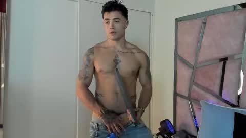 Snapshot of alixmartin1 chatting on October 12, 12:37 am alix online show from October 12, 12:37 am