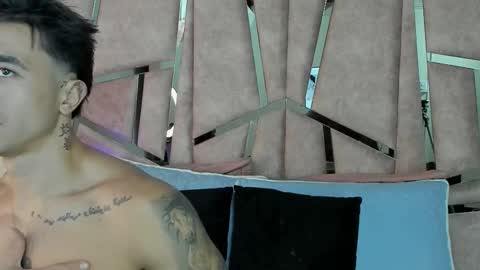 Snapshot of alixmartin1 chatting on October 13, 12:38 am alix online show from October 13, 12:38 am