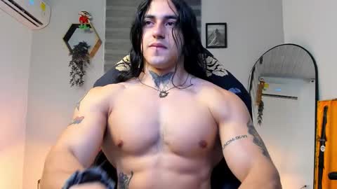 independent model 3 online show from September 23, 2:11 am