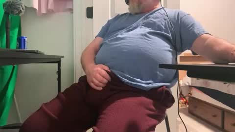 Allergictolove online show from October 15, 5:42 pm