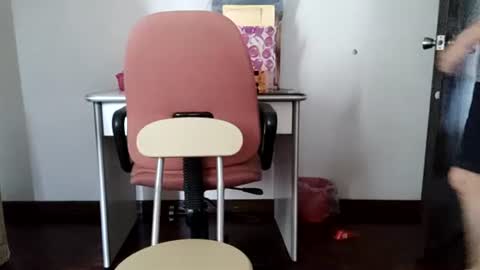 Allison online show from April 25, 9:45 am