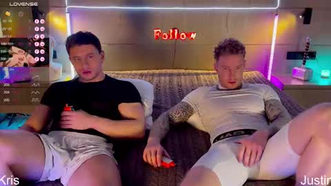 Snapshot of alltimehorny19 chatting on October 17, 10:58 pm Justin online show from October 17, 10:58 pm