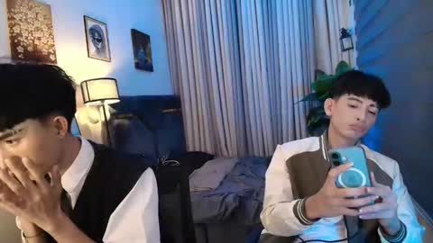 kim and josh online show from December 20, 8:05 pm