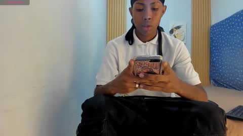 Snapshot of alluringangel01 chatting on October 2, 2:15 am alluringangel01 online show from October 2, 2:15 am