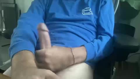 Snapshot of aloha_leo chatting on October 14, 4:03 pm aloha_leo online show from October 14, 4:03 pm