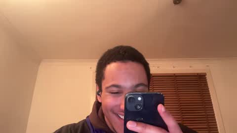 alonzo_12 online show from December 29, 9:09 pm