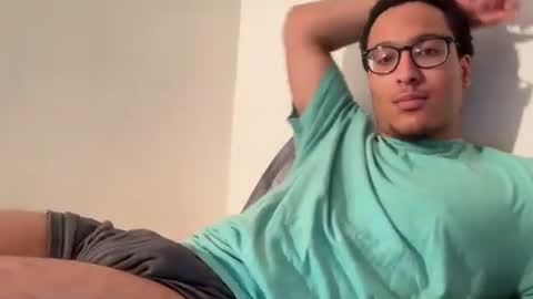 alonzo_12 online show from March 4, 10:49 pm