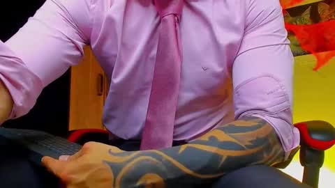 Snapshot of alpha_dominus_ chatting on October 21, 4:04 am alpha_dominus_ online show from October 21, 4:04 am