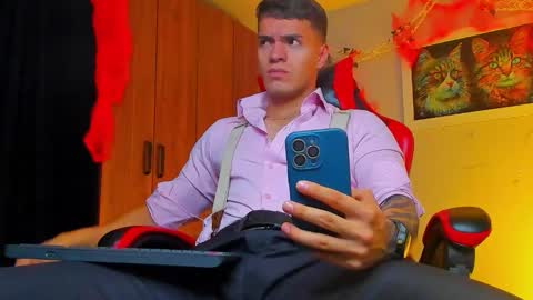 Snapshot of alpha_dominus_ chatting on October 14, 3:24 am alpha_dominus_ online show from October 14, 3:24 am