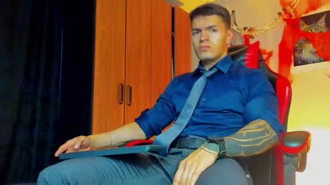 Snapshot of alpha_dominus_ chatting on October 20, 3:21 am alpha_dominus_ online show from October 20, 3:21 am