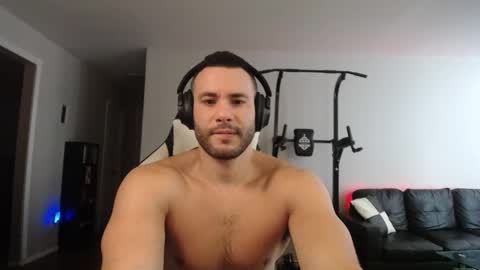 Snapshot of alpha_dominus_king chatting on October 1, 3:38 pm OF online show from October 1, 3:38 pm