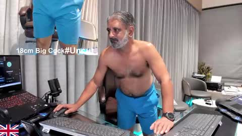 alpha_uk_boss online show from April 26, 7:54 pm