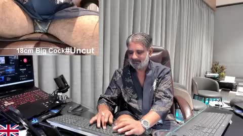 alpha_uk_boss online show from April 8, 7:55 pm