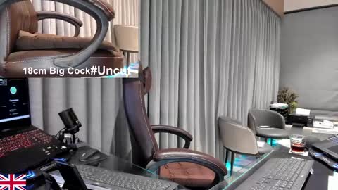 alpha_uk_boss online show from April 18, 7:58 pm