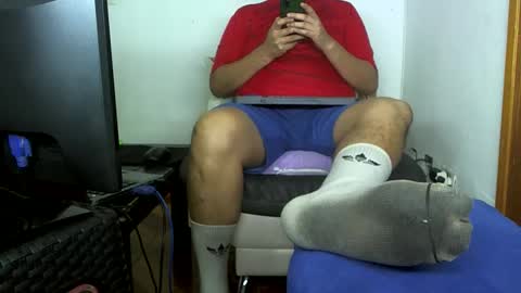 Snapshot of alphacashmaster777 chatting on October 27, 8:16 am cashmaster findom online show from October 27, 8:16 am