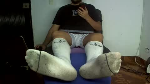 Snapshot of alphacashmaster777 chatting on October 31, 9:01 am cashmaster findom online show from October 31, 9:01 am