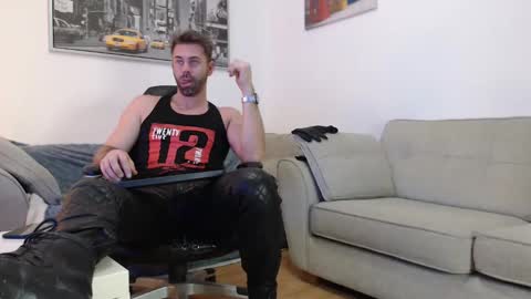 Snapshot of alphagod_luke chatting on January 8, 11:52 pm alphagod_luke online show from January 8, 11:52 pm