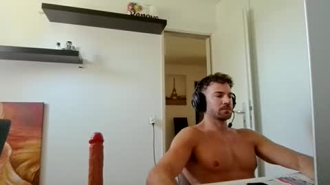 alphah_hunk online show from May 23, 9:26 am
