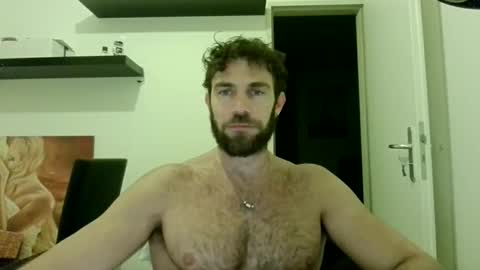 Snapshot of alphah_hunk chatting on October 24, 6:53 pm alphah_hunk online show from October 24, 6:53 pm