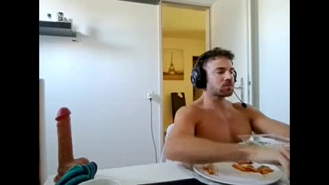 alphah_hunk online show from May 24, 2:12 pm