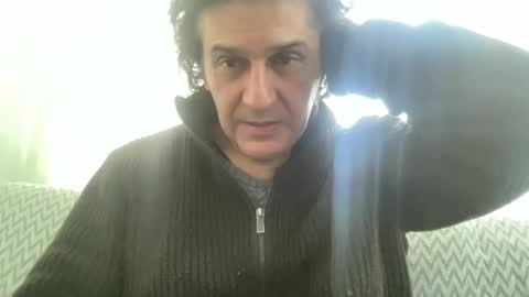 AlphAndre online show from December 17, 7:29 am