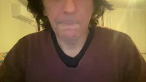 AlphAndre online show from December 31, 5:18 pm