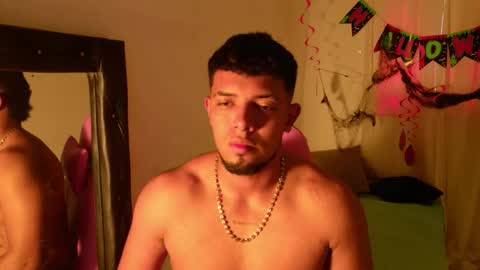 Snapshot of alucard_smith_ chatting on October 18, 6:24 pm Smith and lucy online show from October 18, 6:24 pm
