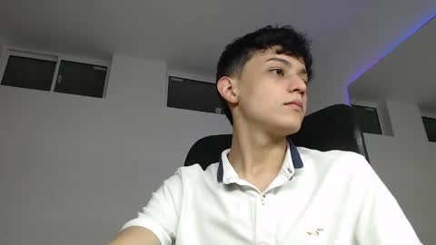 alyxen online show from April 20, 7:38 pm