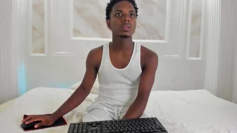 Amare online show from September 18, 8:22 pm