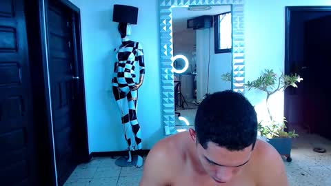 lian dante and mask online show from February 1, 1:30 pm