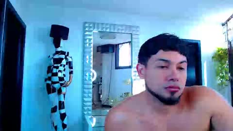 lian dante and mask online show from January 16, 1:04 pm