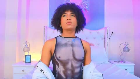 Snapshot of ambar_colling chatting on October 3, 2:33 pm Ambar Colling online show from October 3, 2:33 pm
