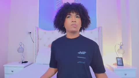 Ambar Colling online show from October 22, 2:32 pm