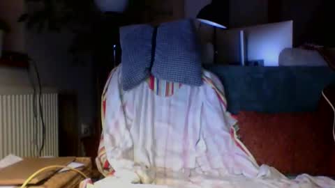 Snapshot of amberr11 chatting on September 18, 10:56 pm Amberr11 online show from September 18, 10:56 pm