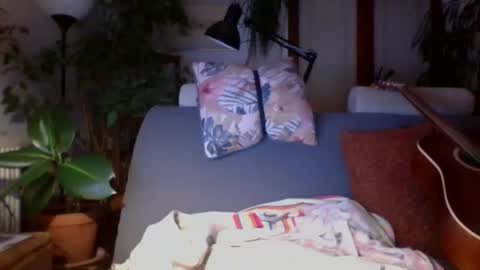 Snapshot of amberr11 chatting on January 2, 11:27 pm Amberr11 online show from January 2, 11:27 pm