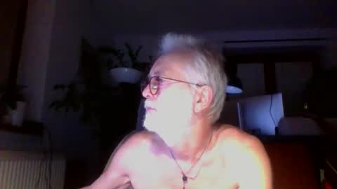 Snapshot of amberr11 chatting on September 28, 10:08 pm Amberr11 online show from September 28, 10:08 pm