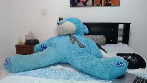 Snapshot of americanbig_dick chatting on December 20, 6:45 pm Lucian online show from December 20, 6:45 pm
