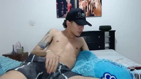 Snapshot of americanbig_dick chatting on December 23, 2:35 am Lucian online show from December 23, 2:35 am