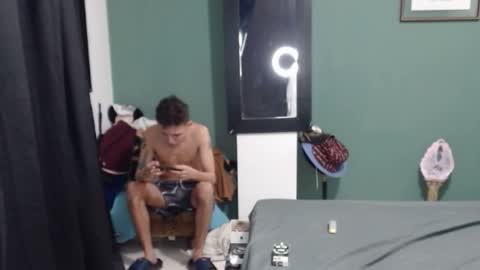 Snapshot of americanbig_dick chatting on October 1, 2:04 am Lucian online show from October 1, 2:04 am