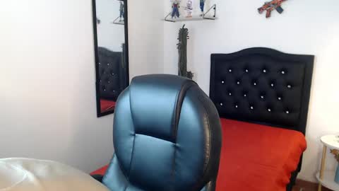 amethystshadow online show from April 29, 8:37 pm