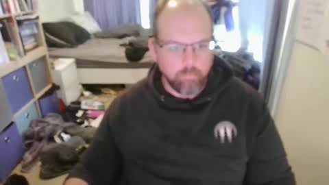 Andy online show from March 3, 12:34 am