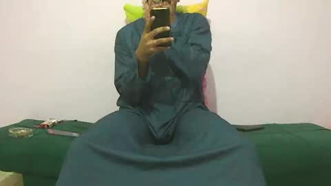 Amir online show from November 12, 1:33 am