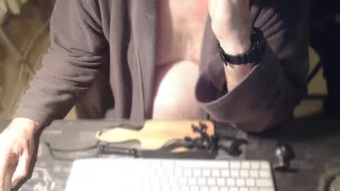 Snapshot of amslave4f chatting on October 10, 7:35 am amslave4f online show from October 10, 7:35 am
