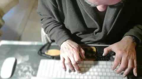 amslave4f online show from March 25, 7:34 am