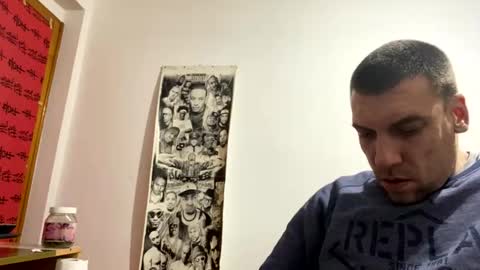 Snapshot of amyyrlikesdeep chatting on October 29, 2:25 am amyyrlikesdeep online show from October 29, 2:25 am