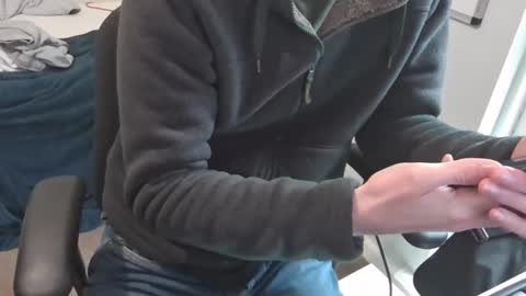 A online show from February 26, 9:43 am