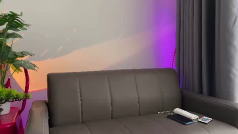 simon online show from June 21, 3:01 am